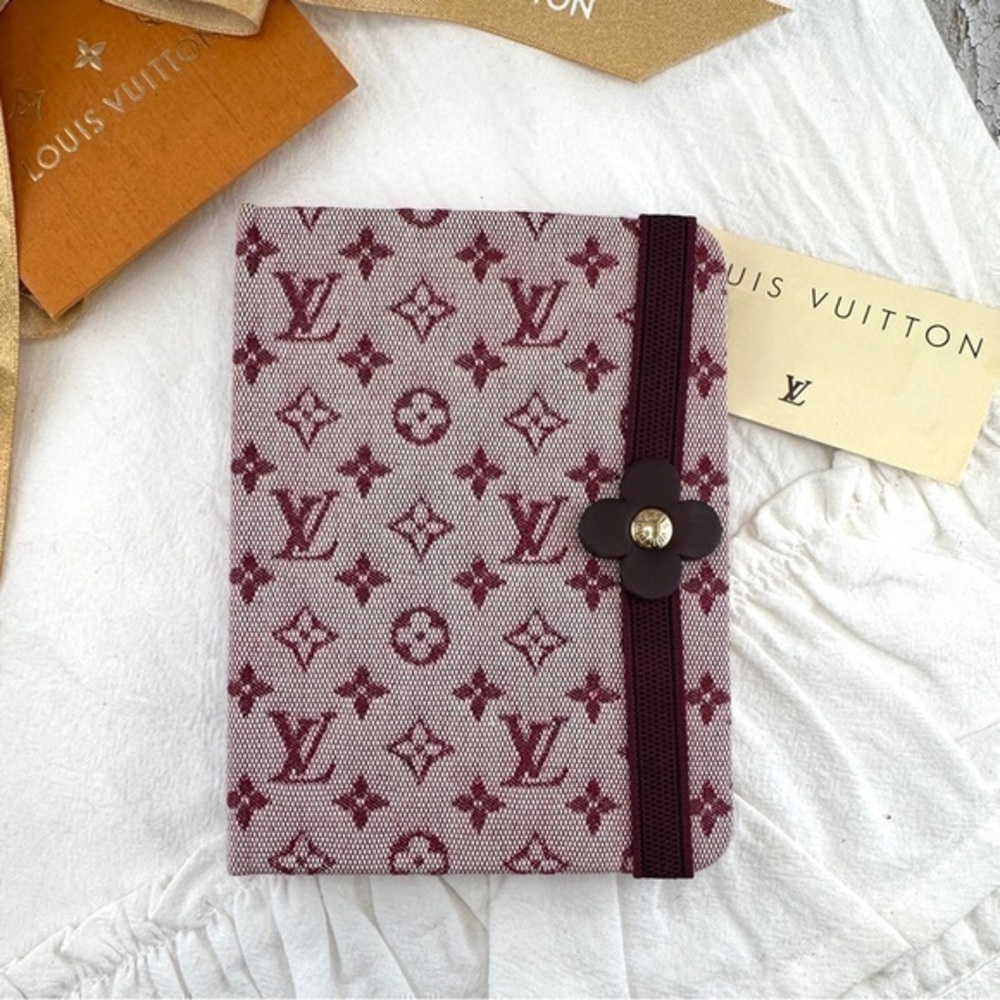 AUTHENTIC Louis Vuitton Mini Lin Agenda Notebook in Cherry.